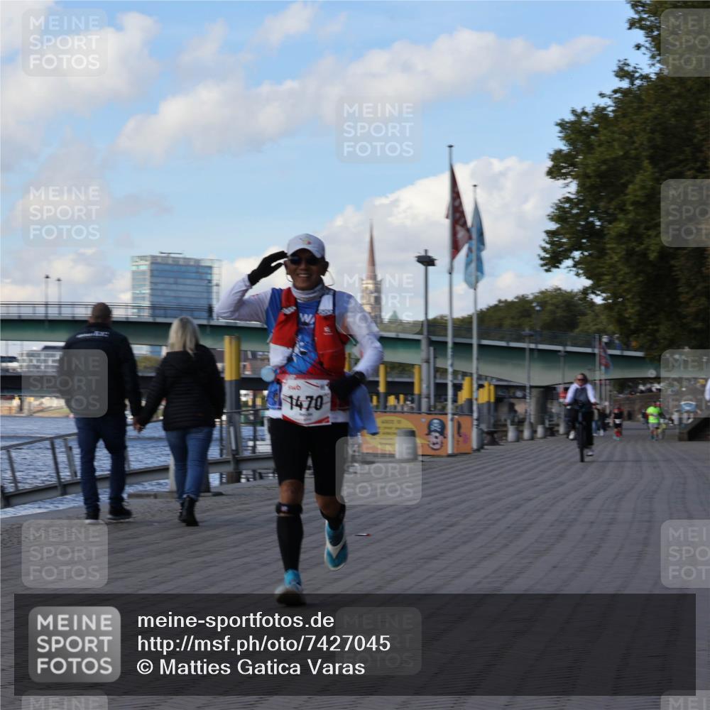 06.10.2024 - 19. swb-Marathon Bremen Matties Gatica Varas http://msf.ph/oto/7427045 06.10.2024 13:55:23 Laufen 1470 meine-sportfotos.de