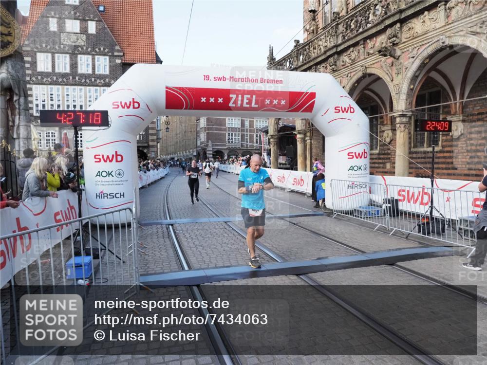 06.10.2024 - 19. swb-Marathon Bremen Luisa Fischer http://msf.ph/oto/7434063 06.10.2024 13:57:18 Ziel 168, 461, 1508, 2447, 5267, 5973, 6005, 6311, 6531 meine-sportfotos.de