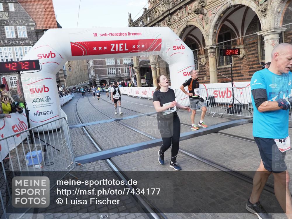 06.10.2024 - 19. swb-Marathon Bremen Luisa Fischer http://msf.ph/oto/7434177 06.10.2024 13:57:21 Ziel 168, 461, 1444, 1508, 2230, 3565, 6005, 6869 meine-sportfotos.de