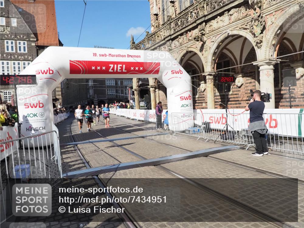 06.10.2024 - 19. swb-Marathon Bremen Luisa Fischer http://msf.ph/oto/7434951 06.10.2024 13:57:46 Ziel 107, 479, 2635, 3608, 4248, 5485, 6883 meine-sportfotos.de