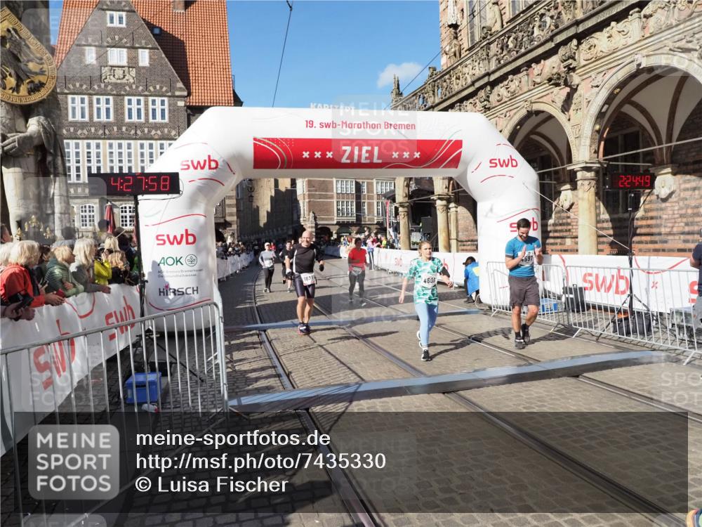 06.10.2024 - 19. swb-Marathon Bremen Luisa Fischer http://msf.ph/oto/7435330 06.10.2024 13:57:58 Ziel 1410, 1428, 1572, 1639, 2413, 3043, 4028, 4597, 4601, 5358, 6270 meine-sportfotos.de