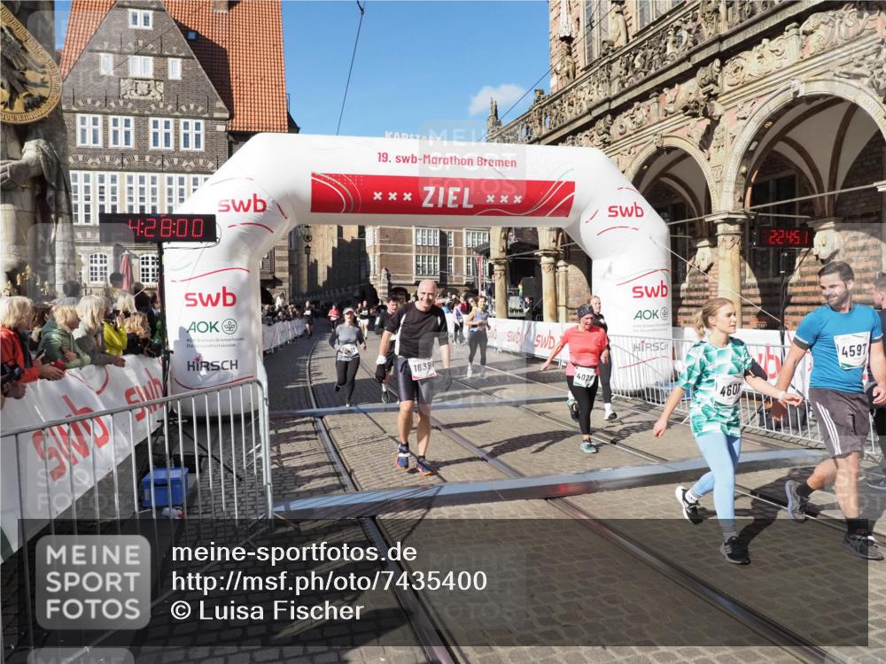 06.10.2024 - 19. swb-Marathon Bremen Luisa Fischer http://msf.ph/oto/7435400 06.10.2024 13:58:00 Ziel 1410, 1428, 1572, 1639, 2413, 3043, 4028, 4597, 4601, 5358, 5539, 6270 meine-sportfotos.de