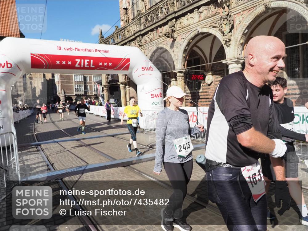 06.10.2024 - 19. swb-Marathon Bremen Luisa Fischer http://msf.ph/oto/7435482 06.10.2024 13:58:04 Ziel 242, 1428, 1572, 2413, 2897, 3043, 3840, 4028, 5358, 5539, 6270 meine-sportfotos.de