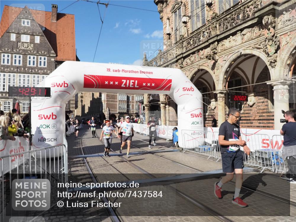 06.10.2024 - 19. swb-Marathon Bremen Luisa Fischer http://msf.ph/oto/7437584 06.10.2024 13:59:11 Ziel 706, 2365, 2641, 2823, 3216, 3808, 3809, 5031, 5476, 6554 meine-sportfotos.de