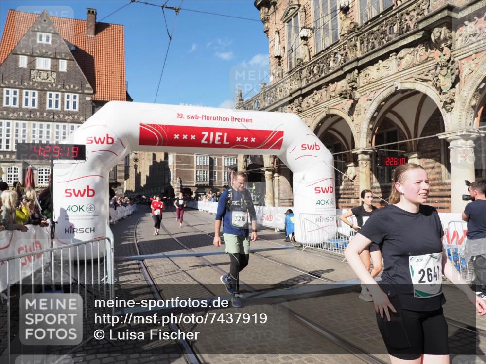 06.10.2024 - 19. swb-Marathon Bremen Luisa Fischer http://msf.ph/oto/7437919 06.10.2024 13:59:19 Ziel 188, 2365, 2641, 2823, 3216, 4423, 4762, 5031 meine-sportfotos.de