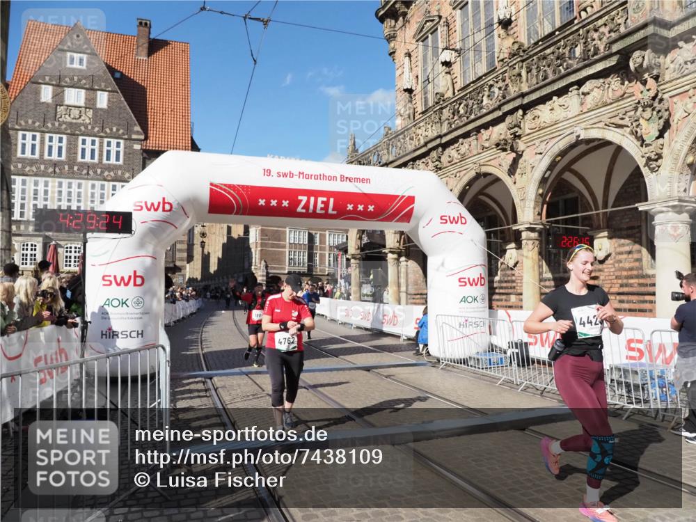 06.10.2024 - 19. swb-Marathon Bremen Luisa Fischer http://msf.ph/oto/7438109 06.10.2024 13:59:24 Ziel 188, 4423, 4762 meine-sportfotos.de