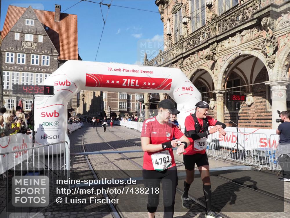 06.10.2024 - 19. swb-Marathon Bremen Luisa Fischer http://msf.ph/oto/7438218 06.10.2024 13:59:27 Ziel 188, 2919, 4423, 4762 meine-sportfotos.de