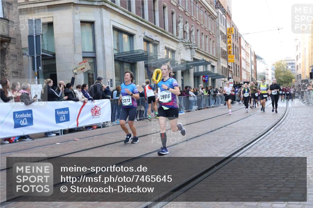 06.10.2024 - 19. swb-Marathon Bremen Strokosch-Dieckow http://msf.ph/oto/7465645 06.10.2024 13:54:40 Laufen 424, 643, 693, 834, 1374, 2059, 2101, 2194, 2232, 2275, 2384, 2649, 2714, 2715, 2916, 2986, 3010, 3040, 3081, 3204, 3272, 3308, 3504, 3541, 3551, 3575, 3664, 3761, 3823, 3987, 4123, 4277, 4383, 4632, 4750, 5044, 5344, 5353, 5418, 5507, 5535, 6130, 6165, 6556, 6558, 6887 meine-sportfotos.de