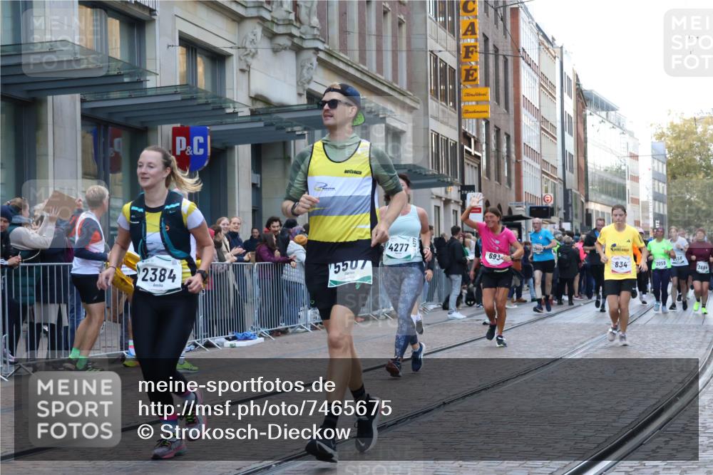 06.10.2024 - 19. swb-Marathon Bremen Strokosch-Dieckow http://msf.ph/oto/7465675 06.10.2024 13:54:44 Laufen 424, 643, 693, 834, 1374, 2059, 2121, 2194, 2232, 2275, 2384, 2649, 2700, 2714, 2715, 2916, 2986, 3010, 3040, 3081, 3204, 3272, 3308, 3504, 3541, 3551, 3575, 3664, 3730, 3761, 3823, 3987, 4123, 4230, 4277, 4383, 4750, 5044, 5344, 5353, 5418, 5507, 5535, 6130, 6556, 6558, 6887 meine-sportfotos.de