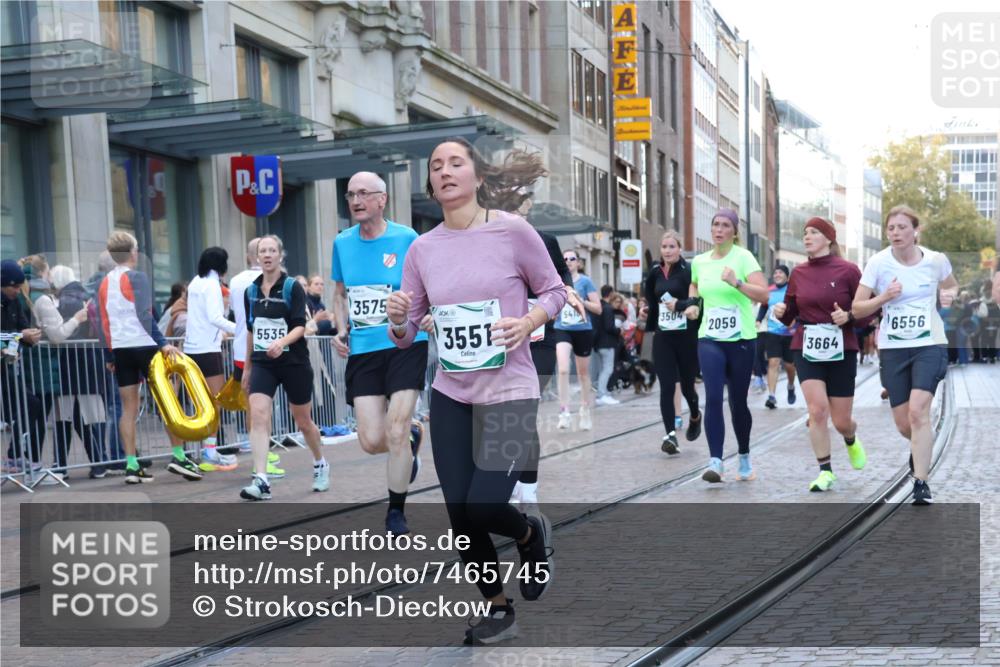 06.10.2024 - 19. swb-Marathon Bremen Strokosch-Dieckow http://msf.ph/oto/7465745 06.10.2024 13:54:51 Laufen 424, 643, 693, 834, 1374, 2059, 2121, 2232, 2275, 2384, 2649, 2700, 2714, 2715, 3010, 3040, 3081, 3204, 3504, 3541, 3551, 3575, 3664, 3730, 3743, 3761, 3823, 3987, 4123, 4230, 4277, 4383, 4750, 5044, 5313, 5344, 5418, 5507, 5535, 6130, 6556, 6558, 6887 meine-sportfotos.de