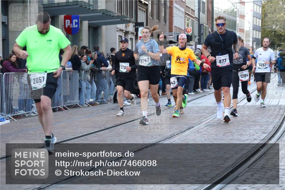 06.10.2024 - 19. swb-Marathon Bremen Strokosch-Dieckow http://msf.ph/oto/7466098 06.10.2024 13:55:17 Laufen 289, 449, 854, 877, 942, 945, 1264, 1521, 2057, 2108, 2121, 2131, 2168, 2517, 2580, 2598, 2700, 3010, 3081, 3175, 3322, 3730, 3743, 4230, 4247, 4401, 4402, 5148, 5257, 5313, 5556, 5849, 6074, 6558 meine-sportfotos.de
