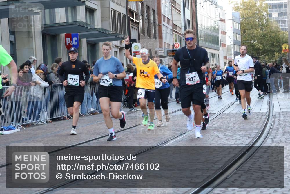 06.10.2024 - 19. swb-Marathon Bremen Strokosch-Dieckow http://msf.ph/oto/7466102 06.10.2024 13:55:18 Laufen 289, 449, 854, 877, 942, 945, 1264, 1521, 2057, 2108, 2121, 2131, 2168, 2517, 2580, 2598, 2700, 3081, 3175, 3322, 3730, 3743, 4230, 4247, 4401, 4402, 5148, 5257, 5313, 5556, 5849, 6074, 6558 meine-sportfotos.de