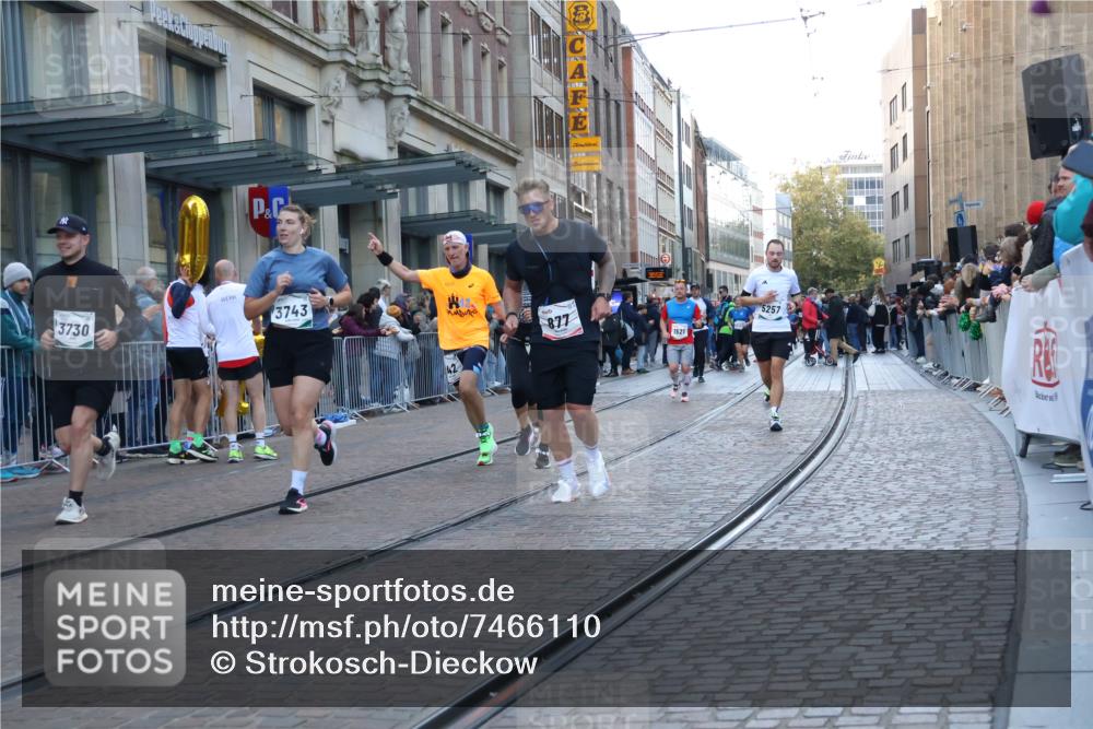 06.10.2024 - 19. swb-Marathon Bremen Strokosch-Dieckow http://msf.ph/oto/7466110 06.10.2024 13:55:20 Laufen 289, 449, 854, 877, 942, 945, 1264, 1521, 2057, 2108, 2121, 2131, 2140, 2168, 2517, 2580, 2598, 2700, 3081, 3175, 3322, 3730, 3743, 4230, 4247, 4401, 4402, 5148, 5257, 5313, 5556, 5849, 6074, 6558 meine-sportfotos.de