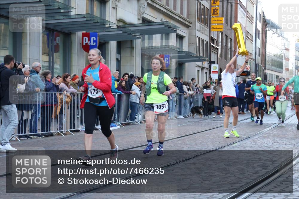 06.10.2024 - 19. swb-Marathon Bremen Strokosch-Dieckow http://msf.ph/oto/7466235 06.10.2024 13:55:58 Laufen 573, 582, 1004, 1051, 1177, 1199, 1253, 1329, 1364, 2140, 2178, 2721, 2757, 2994, 3090, 3224, 4310, 4313, 4373, 4474, 4521, 4697, 4837, 5412, 5500, 5735, 5866, 5903, 5948, 5963, 5969 meine-sportfotos.de