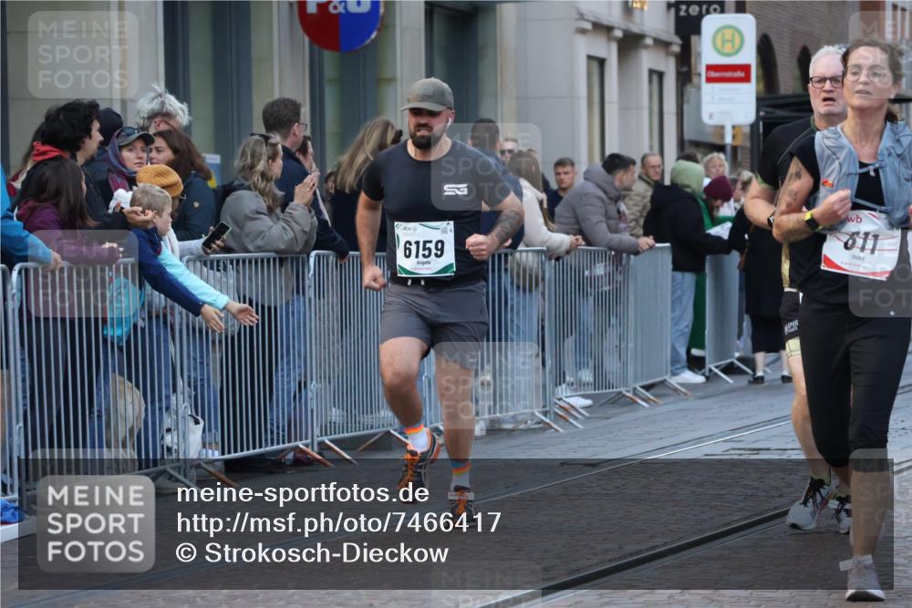 06.10.2024 - 19. swb-Marathon Bremen Strokosch-Dieckow http://msf.ph/oto/7466417 06.10.2024 13:56:39 Laufen 168, 461, 611, 733, 1119, 1176, 1444, 1508, 2173, 2230, 2447, 3035, 3565, 4527, 5267, 5413, 5973, 6005, 6159, 6311, 6531, 6869 meine-sportfotos.de