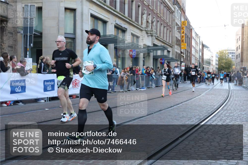 06.10.2024 - 19. swb-Marathon Bremen Strokosch-Dieckow http://msf.ph/oto/7466446 06.10.2024 13:56:45 Laufen 168, 461, 611, 1176, 1444, 1508, 2173, 2230, 2447, 2853, 3035, 3048, 3498, 3565, 3966, 4527, 4701, 4737, 5267, 5413, 5973, 6005, 6159, 6311, 6531, 6869 meine-sportfotos.de