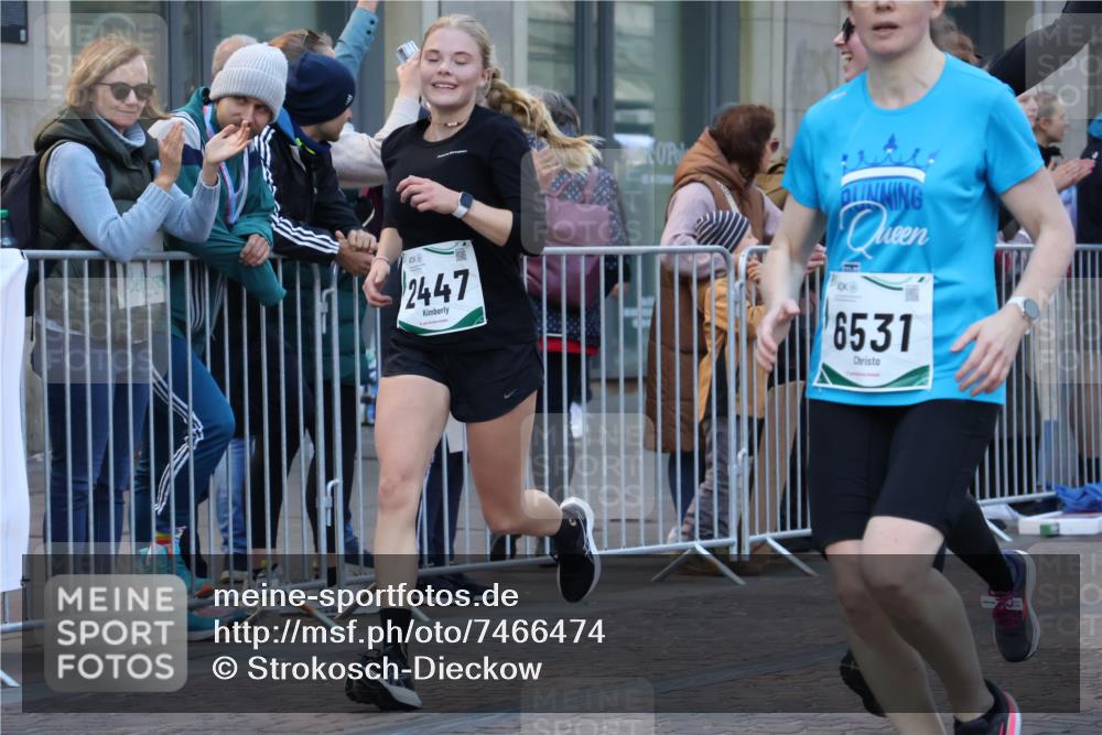 06.10.2024 - 19. swb-Marathon Bremen Strokosch-Dieckow http://msf.ph/oto/7466474 06.10.2024 13:56:54 Laufen 168, 461, 1176, 1443, 1444, 1508, 2230, 2447, 2853, 3035, 3048, 3498, 3565, 3608, 3966, 4527, 4701, 4737, 5267, 5973, 6005, 6311, 6531, 6869 meine-sportfotos.de