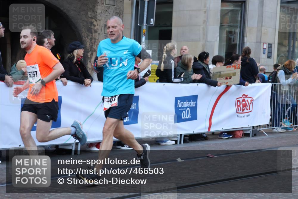 06.10.2024 - 19. swb-Marathon Bremen Strokosch-Dieckow http://msf.ph/oto/7466503 06.10.2024 13:56:58 Laufen 168, 461, 1443, 1444, 1508, 2230, 2447, 2635, 2853, 3035, 3048, 3498, 3565, 3608, 3966, 4248, 4701, 4737, 5267, 5973, 6005, 6311, 6531, 6869, 6883 meine-sportfotos.de