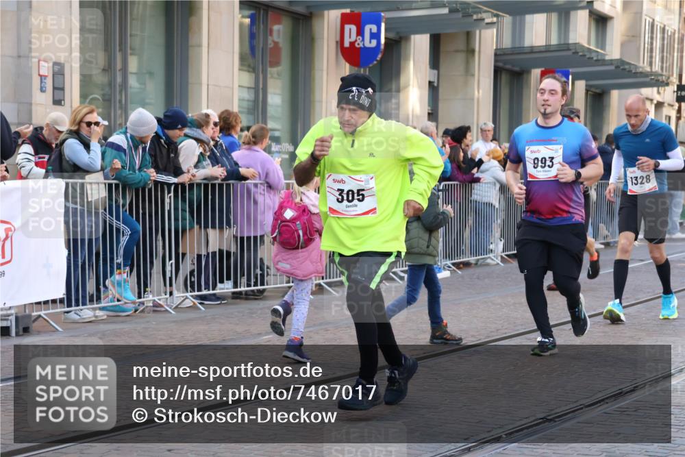 06.10.2024 - 19. swb-Marathon Bremen Strokosch-Dieckow http://msf.ph/oto/7467017 06.10.2024 13:58:28 Laufen 305, 706, 993, 1115, 1328, 1394, 1559, 1595, 1629, 2038, 2365, 2440, 2641, 2823, 3216, 3634, 3807, 3808, 3809, 4748, 4840, 5031, 5476, 5637, 6554 meine-sportfotos.de