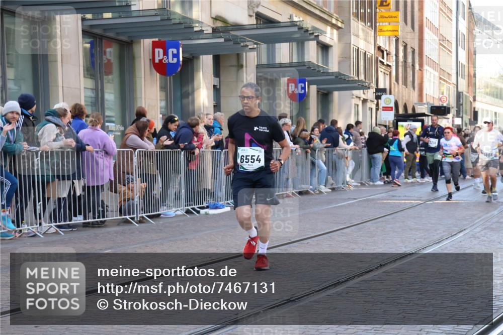06.10.2024 - 19. swb-Marathon Bremen Strokosch-Dieckow http://msf.ph/oto/7467131 06.10.2024 13:58:45 Laufen 188, 706, 1394, 1559, 1595, 2038, 2365, 2434, 2641, 2823, 2919, 3216, 3808, 3809, 4423, 4762, 5031, 5476, 6554, 6669 meine-sportfotos.de