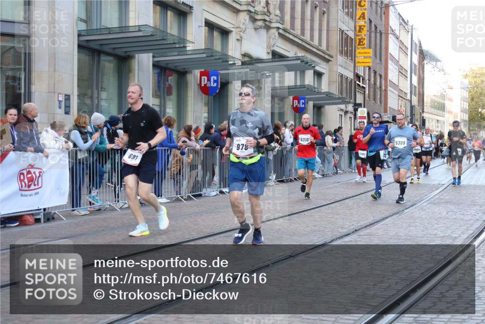 06.10.2024 - 19. swb-Marathon Bremen Strokosch-Dieckow http://msf.ph/oto/7467616 06.10.2024 13:59:59 Laufen 406, 691, 978, 1175, 1282, 1386, 1486, 2448, 2959, 2998, 3088, 3101, 3119, 3332, 3554, 3609, 3618, 3811, 3812, 3992, 4014, 4273, 4274, 4913, 5309, 5310, 5354, 5787, 6282, 6671, 6821 meine-sportfotos.de