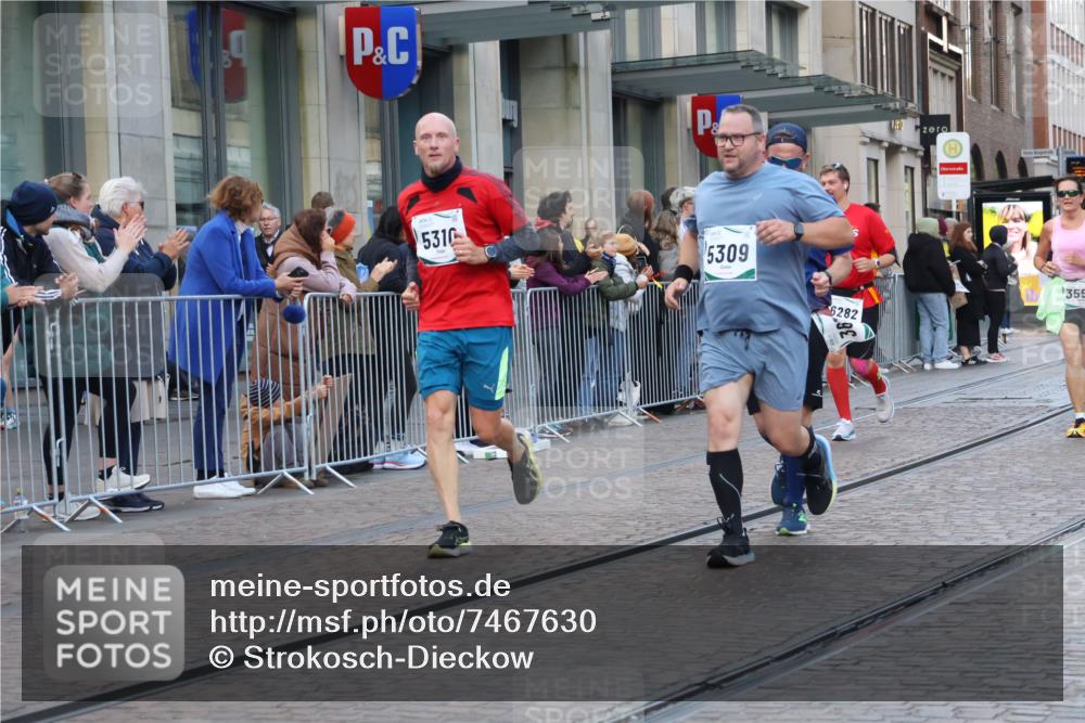 06.10.2024 - 19. swb-Marathon Bremen Strokosch-Dieckow http://msf.ph/oto/7467630 06.10.2024 14:00:01 Laufen 406, 691, 978, 1175, 1486, 2448, 2959, 2998, 3101, 3332, 3554, 3609, 3618, 3811, 3812, 3992, 4014, 4273, 4274, 5309, 5310, 5354, 6282, 6671, 6821 meine-sportfotos.de