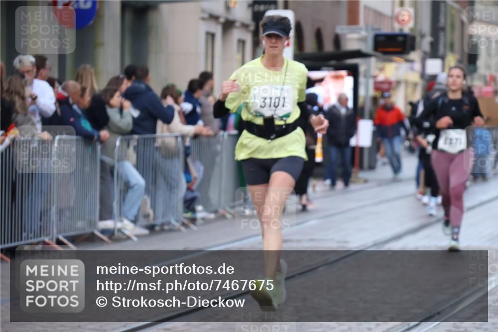 06.10.2024 - 19. swb-Marathon Bremen Strokosch-Dieckow http://msf.ph/oto/7467675 06.10.2024 14:00:07 Laufen 691, 978, 1175, 1486, 2448, 2959, 2998, 3101, 3332, 3355, 3554, 3609, 3618, 3811, 3812, 3992, 4014, 4273, 4274, 5309, 5310, 5347, 5354, 6282, 6671 meine-sportfotos.de