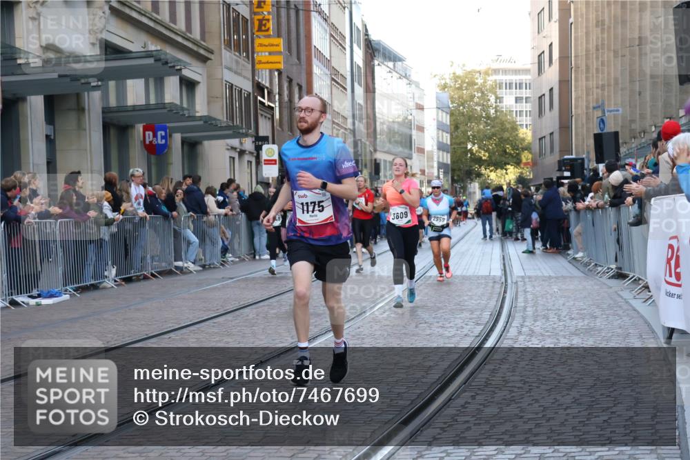 06.10.2024 - 19. swb-Marathon Bremen Strokosch-Dieckow http://msf.ph/oto/7467699 06.10.2024 14:00:10 Laufen 691, 978, 1175, 1486, 2448, 2959, 2998, 3101, 3332, 3355, 3554, 3609, 3618, 3811, 3812, 4014, 4273, 4274, 5309, 5310, 5347, 5354, 6282, 6671 meine-sportfotos.de