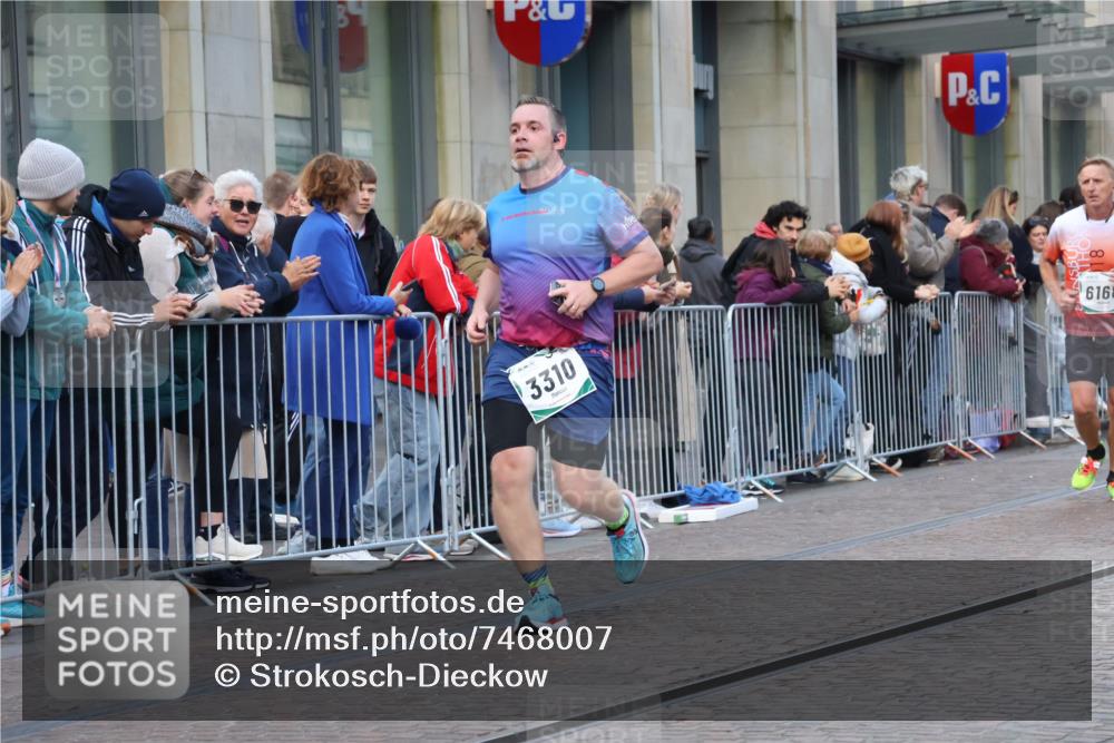 06.10.2024 - 19. swb-Marathon Bremen Strokosch-Dieckow http://msf.ph/oto/7468007 06.10.2024 14:01:06 Laufen 832, 1166, 1205, 1616, 2056, 2570, 2717, 2760, 3085, 3094, 3309, 3310, 3659, 3749, 3831, 3835, 3877, 4060, 4483, 6156, 6168, 6178, 6267, 6455, 6640 meine-sportfotos.de