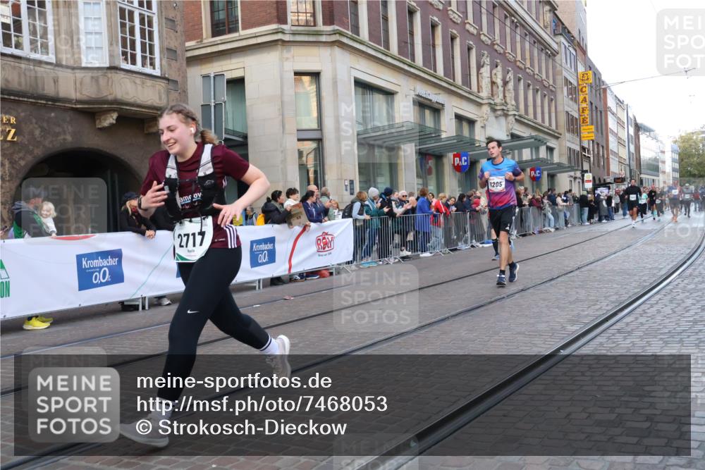 06.10.2024 - 19. swb-Marathon Bremen Strokosch-Dieckow http://msf.ph/oto/7468053 06.10.2024 14:01:27 Laufen 1205, 1616, 2027, 2054, 2570, 2588, 2717, 3085, 3659, 3831, 4086, 4320, 4341, 4343, 4483, 4746, 4825, 5003, 5563, 5778, 6178, 6267, 6291, 6326, 6530, 6977 meine-sportfotos.de