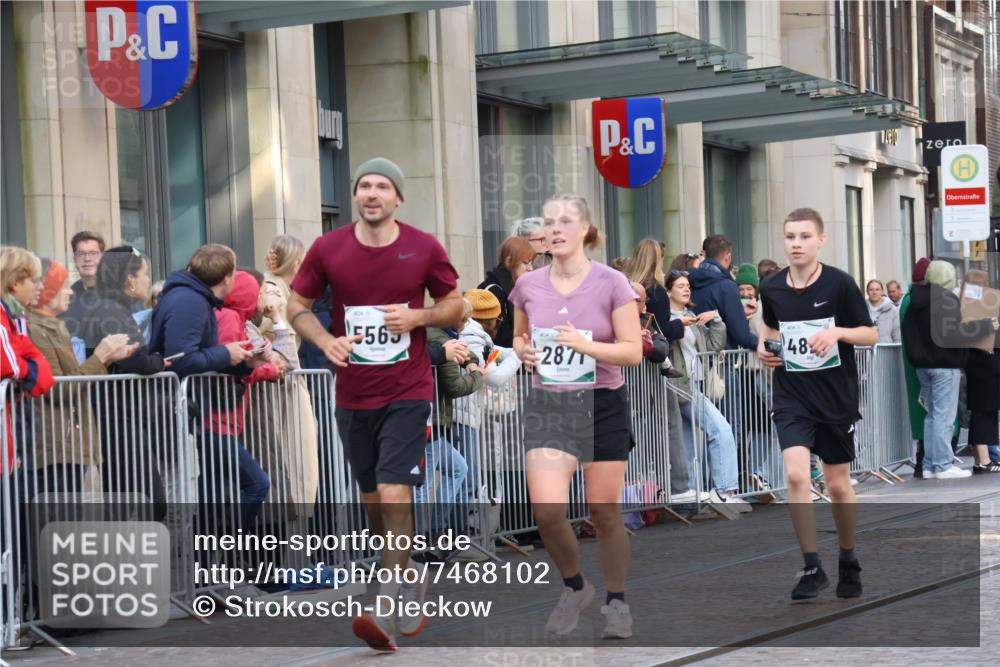 06.10.2024 - 19. swb-Marathon Bremen Strokosch-Dieckow http://msf.ph/oto/7468102 06.10.2024 14:01:39 Laufen 311, 974, 1205, 1340, 1616, 2027, 2054, 2570, 2588, 3659, 3742, 4086, 4320, 4341, 4343, 4483, 4746, 4825, 5003, 5563, 5778, 6178, 6267, 6291, 6326, 6530, 6977 meine-sportfotos.de