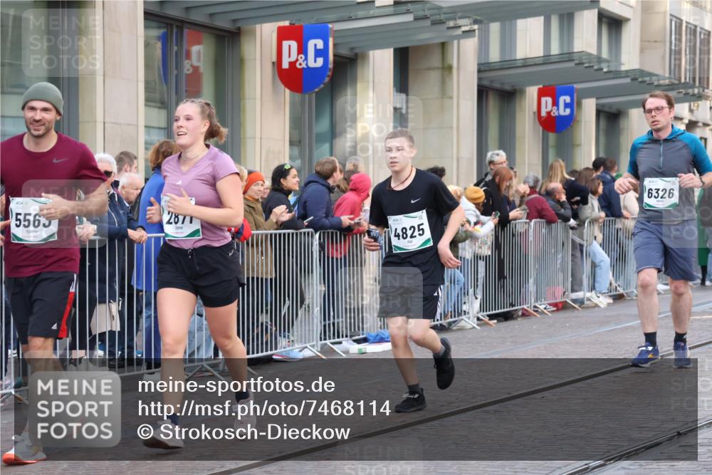 06.10.2024 - 19. swb-Marathon Bremen Strokosch-Dieckow http://msf.ph/oto/7468114 06.10.2024 14:01:41 Laufen 311, 974, 1340, 1616, 2027, 2054, 2570, 2588, 3659, 3742, 4086, 4320, 4341, 4343, 4385, 4483, 4746, 4825, 5003, 5010, 5563, 5778, 5841, 5980, 6178, 6267, 6291, 6326, 6530, 6977 meine-sportfotos.de