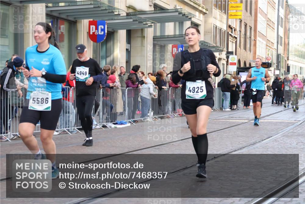 06.10.2024 - 19. swb-Marathon Bremen Strokosch-Dieckow http://msf.ph/oto/7468357 06.10.2024 14:02:25 Laufen 119, 152, 167, 516, 844, 1610, 2004, 2229, 2357, 2362, 3002, 3009, 3233, 3234, 3419, 3513, 3562, 3627, 4020, 4199, 4220, 4326, 4390, 4925, 4949, 5008, 5178, 5274, 5405, 5484, 5586, 5597, 5826, 6279, 6321, 6474 meine-sportfotos.de