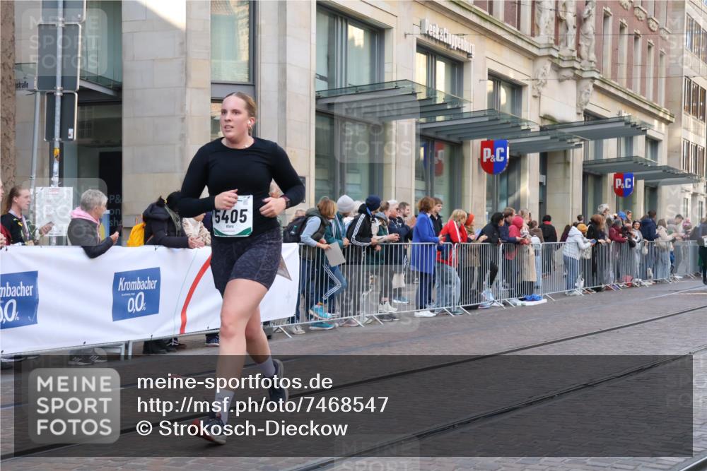 06.10.2024 - 19. swb-Marathon Bremen Strokosch-Dieckow http://msf.ph/oto/7468547 06.10.2024 14:02:45 Laufen 119, 152, 516, 820, 844, 1180, 1636, 2004, 2102, 2229, 2394, 2506, 2508, 2593, 3002, 3009, 3233, 3234, 3669, 3864, 4006, 4020, 4199, 4254, 4326, 4949, 5008, 5274, 5405, 5484, 5597, 6253, 6474 meine-sportfotos.de