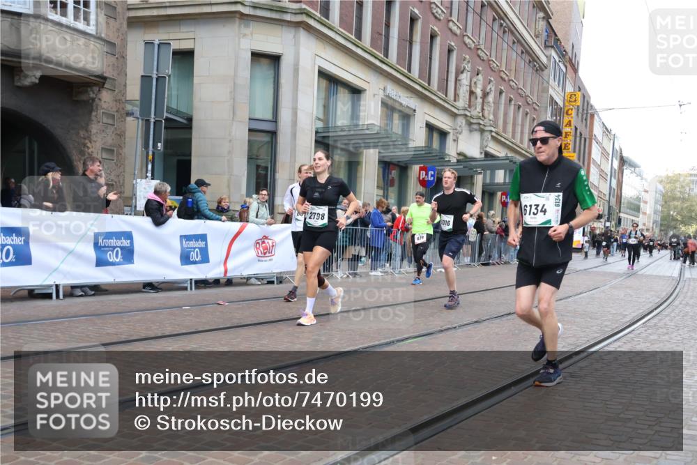 06.10.2024 - 19. swb-Marathon Bremen Strokosch-Dieckow http://msf.ph/oto/7470199 06.10.2024 14:10:04 Laufen 284, 455, 463, 679, 845, 907, 1514, 2211, 2798, 4797, 4798, 5102, 5194, 5200, 5652, 5931, 5936, 6015, 6016, 6134, 6614 meine-sportfotos.de