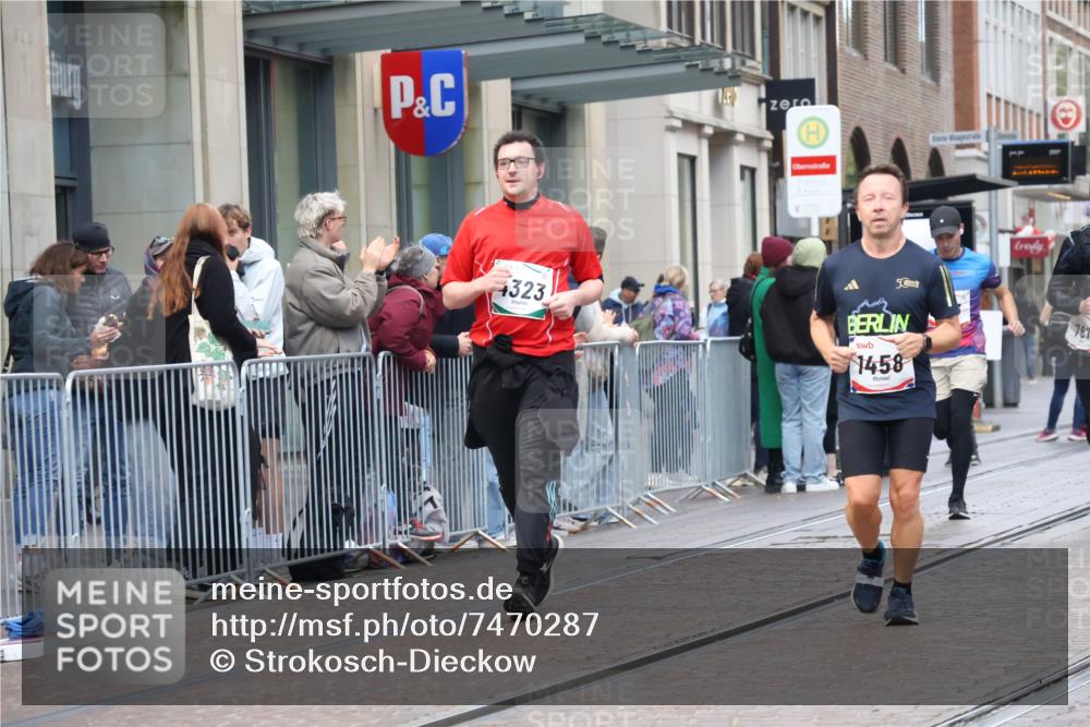 06.10.2024 - 19. swb-Marathon Bremen Strokosch-Dieckow http://msf.ph/oto/7470287 06.10.2024 14:10:32 Laufen 455, 463, 787, 845, 1458, 1473, 1481, 1672, 2211, 4139, 4323, 4537, 4963, 5102, 5194, 5711, 5931, 6356, 6614, 6624 meine-sportfotos.de