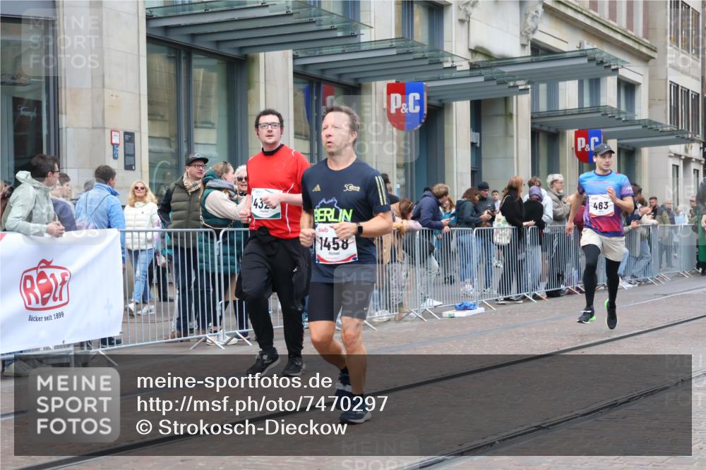 06.10.2024 - 19. swb-Marathon Bremen Strokosch-Dieckow http://msf.ph/oto/7470297 06.10.2024 14:10:36 Laufen 455, 463, 787, 845, 1458, 1473, 1481, 1672, 4139, 4323, 4537, 4963, 5102, 5194, 5711, 5931, 6356, 6624 meine-sportfotos.de