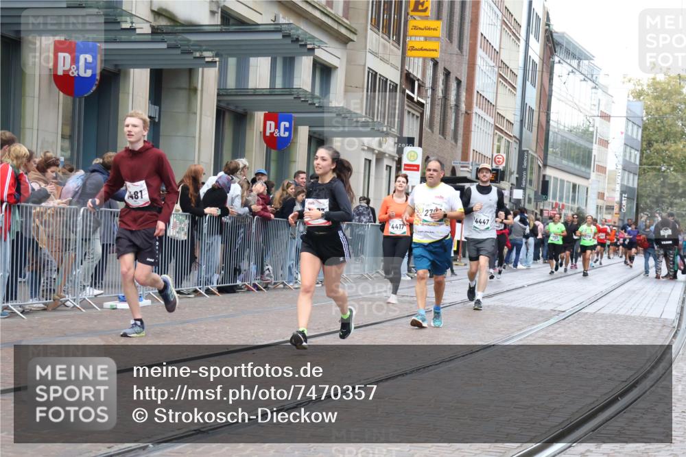 06.10.2024 - 19. swb-Marathon Bremen Strokosch-Dieckow http://msf.ph/oto/7470357 06.10.2024 14:11:02 Laufen 920, 1461, 1473, 1481, 1672, 2790, 2905, 2924, 3176, 3177, 4417, 4447, 4450, 4516, 4537, 4963, 5472, 6356, 6624 meine-sportfotos.de