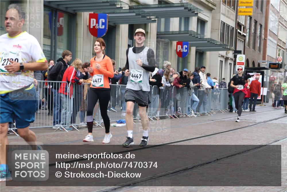 06.10.2024 - 19. swb-Marathon Bremen Strokosch-Dieckow http://msf.ph/oto/7470374 06.10.2024 14:11:06 Laufen 920, 1461, 1473, 1481, 1672, 2790, 2905, 2924, 3176, 3177, 4417, 4447, 4450, 4516, 5193, 5472, 6356, 6624 meine-sportfotos.de