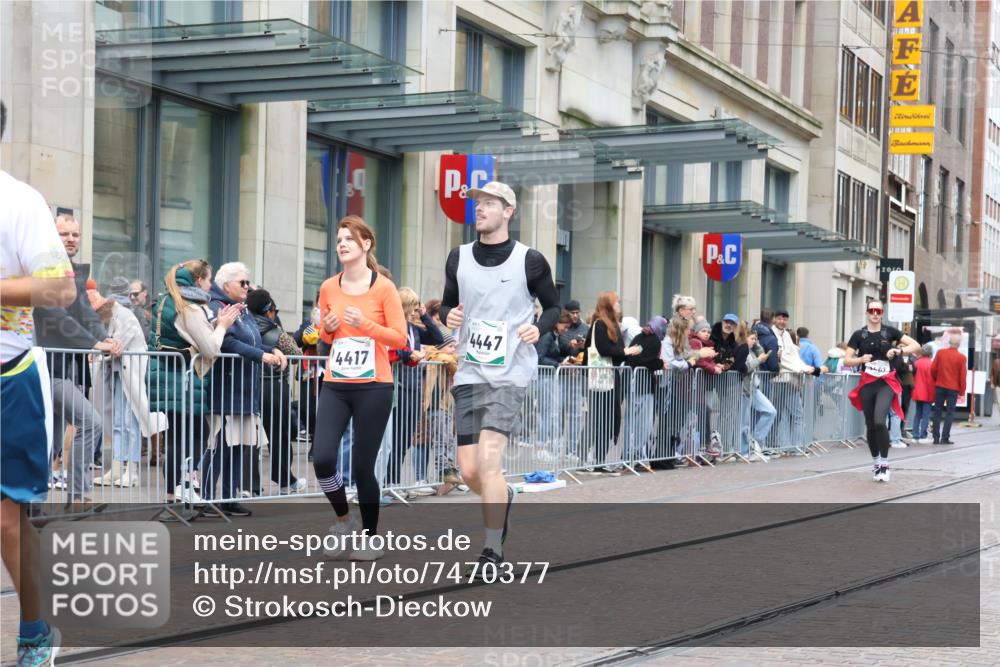 06.10.2024 - 19. swb-Marathon Bremen Strokosch-Dieckow http://msf.ph/oto/7470377 06.10.2024 14:11:07 Laufen 920, 1461, 1473, 1481, 1672, 2790, 2905, 2924, 3176, 3177, 4417, 4447, 4450, 4516, 5193, 5472, 6356, 6624 meine-sportfotos.de