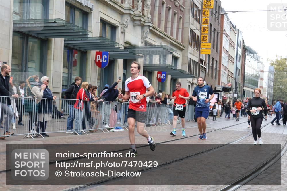 06.10.2024 - 19. swb-Marathon Bremen Strokosch-Dieckow http://msf.ph/oto/7470429 06.10.2024 14:11:25 Laufen 920, 1489, 1537, 2545, 2905, 2924, 3176, 3177, 3387, 4450, 5103, 5163, 5193, 5472, 5900, 6138 meine-sportfotos.de