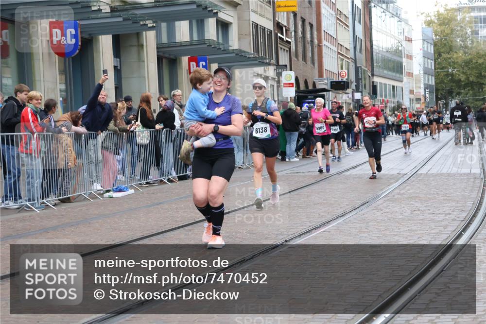 06.10.2024 - 19. swb-Marathon Bremen Strokosch-Dieckow http://msf.ph/oto/7470452 06.10.2024 14:11:36 Laufen 1489, 1537, 2144, 2545, 2924, 3387, 5103, 5163, 5193, 5510, 5900, 5924, 6138, 6187 meine-sportfotos.de