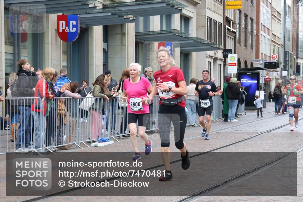 06.10.2024 - 19. swb-Marathon Bremen Strokosch-Dieckow http://msf.ph/oto/7470481 06.10.2024 14:11:41 Laufen 1489, 1537, 2144, 2545, 3387, 5103, 5163, 5193, 5510, 5900, 5924, 6138, 6187 meine-sportfotos.de