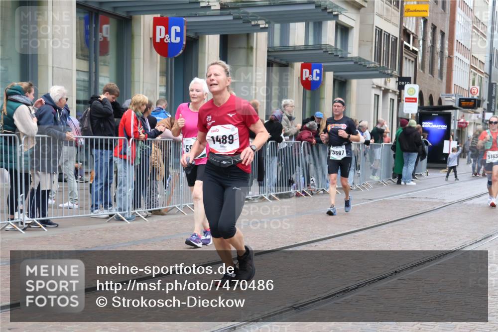 06.10.2024 - 19. swb-Marathon Bremen Strokosch-Dieckow http://msf.ph/oto/7470486 06.10.2024 14:11:42 Laufen 1489, 1537, 2144, 2545, 3387, 5103, 5120, 5163, 5193, 5510, 5900, 5924, 6021, 6138, 6187 meine-sportfotos.de