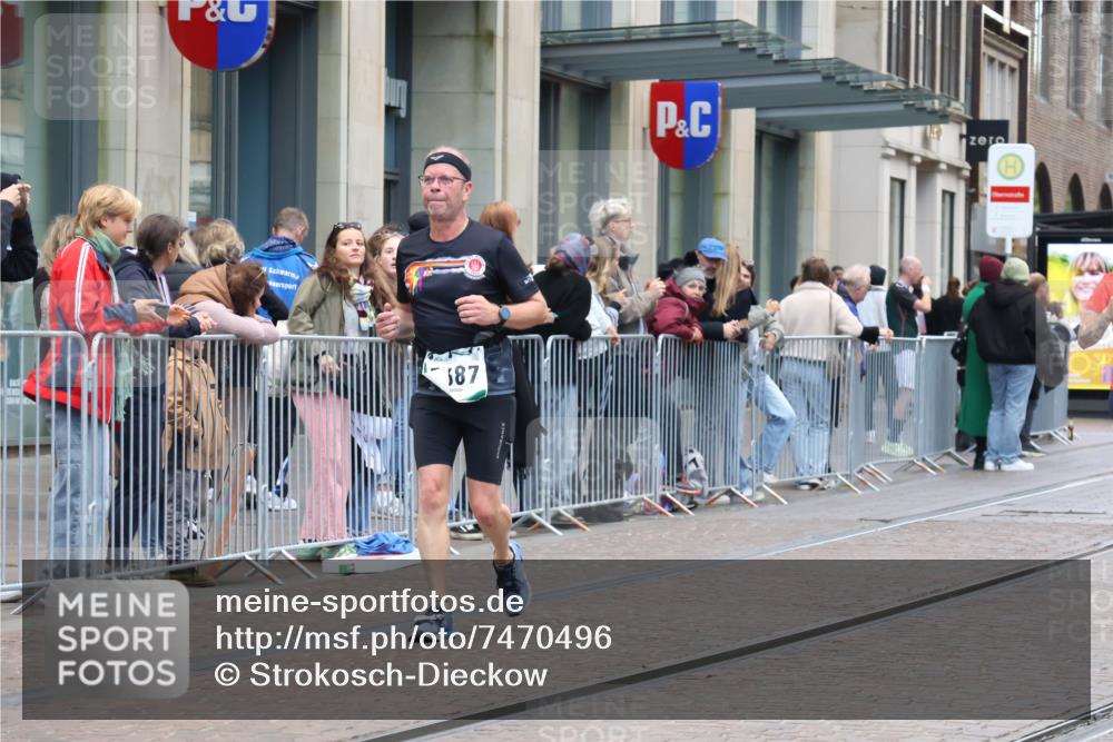 06.10.2024 - 19. swb-Marathon Bremen Strokosch-Dieckow http://msf.ph/oto/7470496 06.10.2024 14:11:44 Laufen 1489, 1537, 2144, 2545, 3387, 5103, 5120, 5163, 5193, 5510, 5900, 5924, 6021, 6138, 6187 meine-sportfotos.de