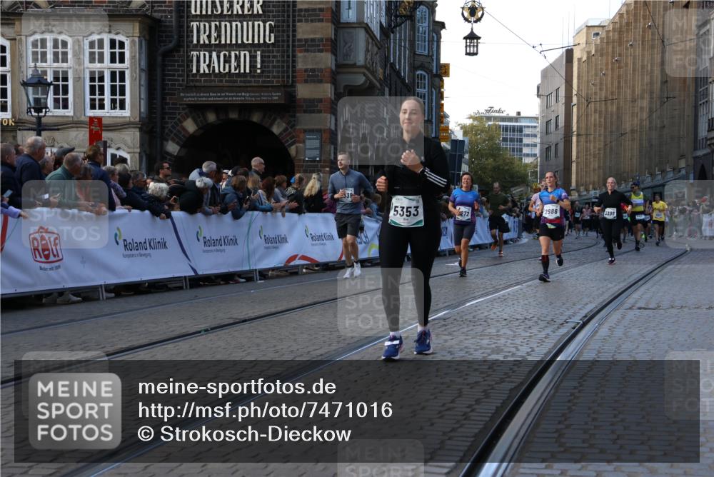 06.10.2024 - 19. swb-Marathon Bremen Strokosch-Dieckow http://msf.ph/oto/7471016 06.10.2024 13:54:49 Ziel 693, 834, 1374, 2101, 2194, 2384, 2649, 2916, 2986, 3040, 3272, 3308, 3823, 4277, 4629, 4632, 5044, 5353, 5507, 6130, 6165 meine-sportfotos.de