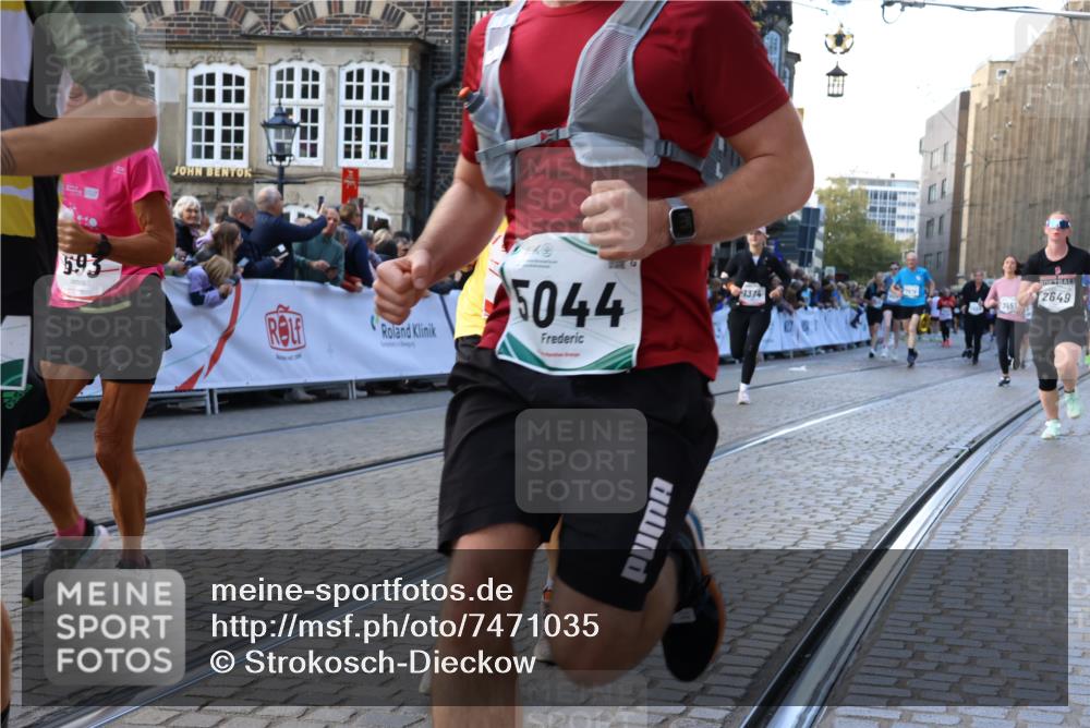 06.10.2024 - 19. swb-Marathon Bremen Strokosch-Dieckow http://msf.ph/oto/7471035 06.10.2024 13:55:01 Ziel 424, 693, 834, 1374, 2059, 2232, 2384, 2649, 2714, 2715, 3040, 3504, 3551, 3575, 3664, 3823, 4123, 4277, 4383, 5044, 5418, 5507, 5535, 6130, 6556 meine-sportfotos.de