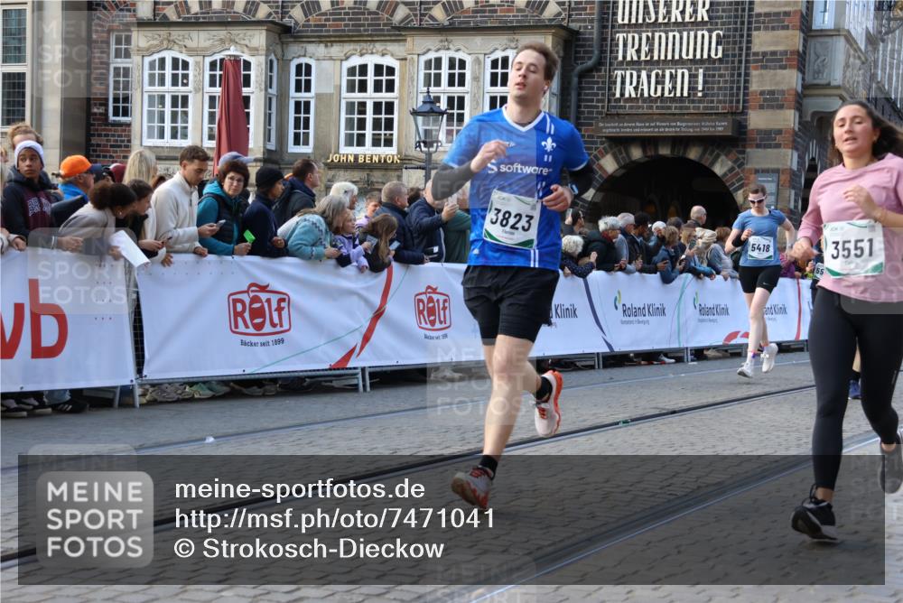 06.10.2024 - 19. swb-Marathon Bremen Strokosch-Dieckow http://msf.ph/oto/7471041 06.10.2024 13:55:06 Ziel 424, 643, 1374, 2059, 2232, 2275, 2649, 2714, 2715, 3204, 3504, 3541, 3551, 3575, 3664, 3761, 3823, 3987, 4123, 4277, 4383, 4750, 5344, 5418, 5535, 6556, 6887 meine-sportfotos.de