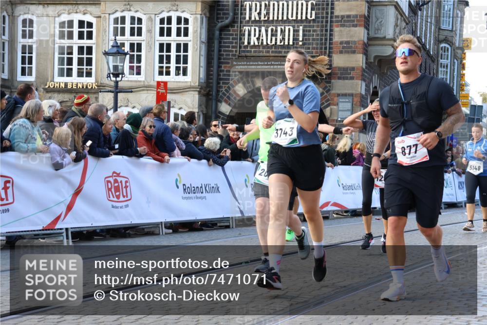06.10.2024 - 19. swb-Marathon Bremen Strokosch-Dieckow http://msf.ph/oto/7471071 06.10.2024 13:55:36 Ziel 449, 877, 942, 1264, 1521, 2057, 2108, 2517, 2598, 3743, 5148, 5257, 5313, 5556 meine-sportfotos.de