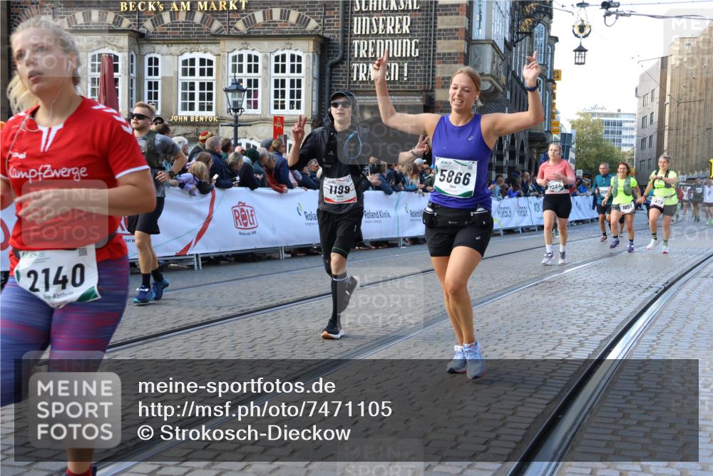 06.10.2024 - 19. swb-Marathon Bremen Strokosch-Dieckow http://msf.ph/oto/7471105 06.10.2024 13:56:08 Ziel 573, 582, 854, 1004, 1051, 1177, 1199, 1253, 1329, 2140, 2721, 3090, 3224, 4310, 4697, 5866, 5948 meine-sportfotos.de